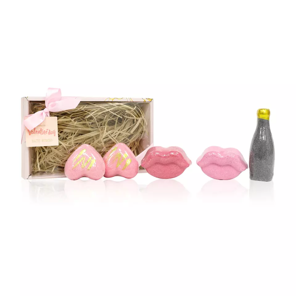 heart bath bomb
