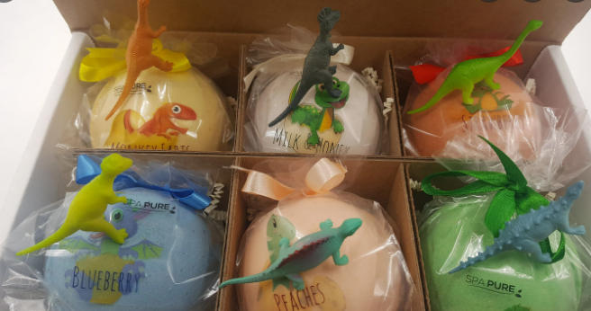Wholesale dinosaur egg bath fizzer sets order from American customer