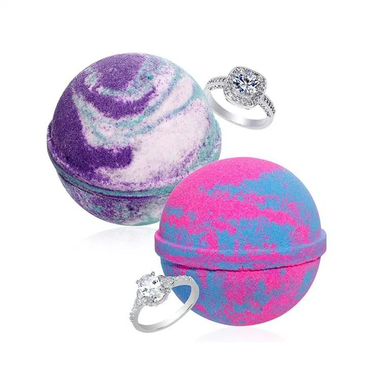 bath bombs With Rings