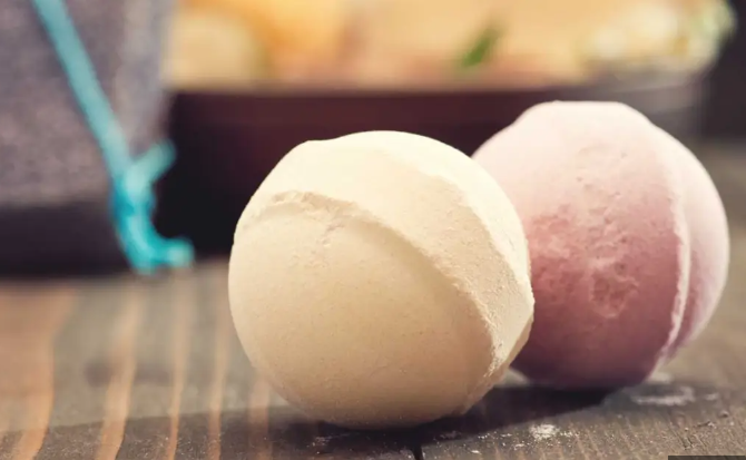 What Are Bath Bombs Made From?