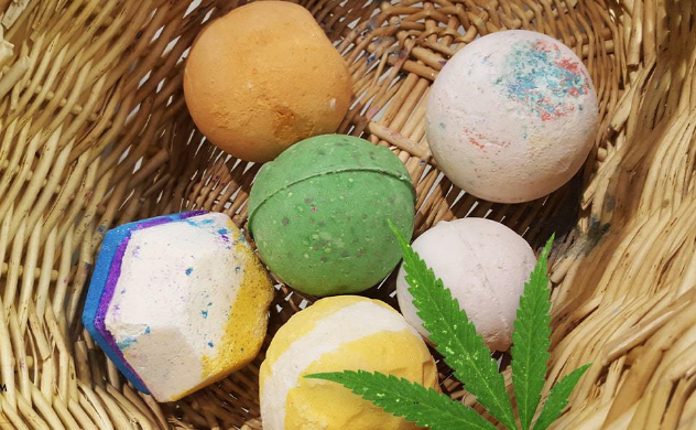 CBD Bath Bomb: Ingredients, Benefits, and Usage